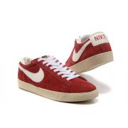 Soldes Chaussure Basket Nike Blazer Cuir Low Pour Homme en Rouge